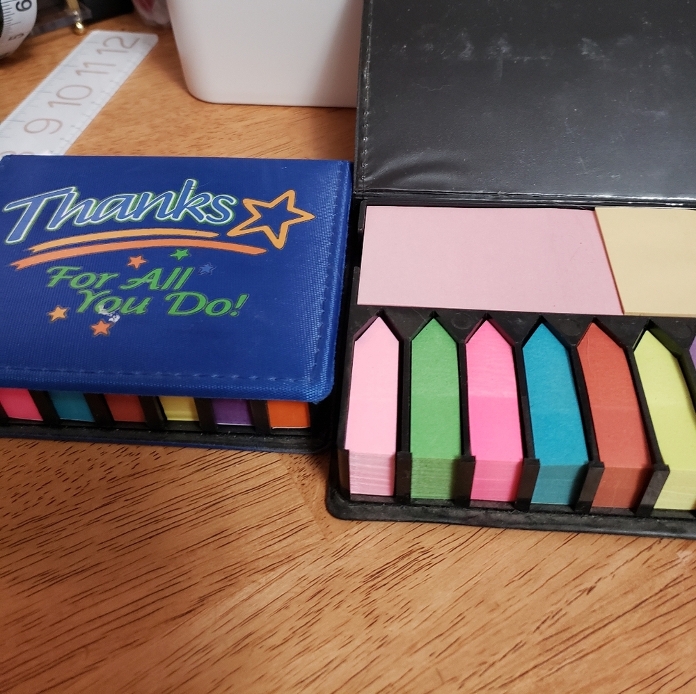 2 sets of note pads and index tabs